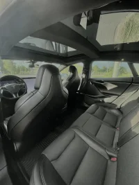 Tesla Model S 0.0 158kW thumbnail
