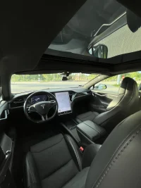 Tesla Model S 0.0 158kW thumbnail