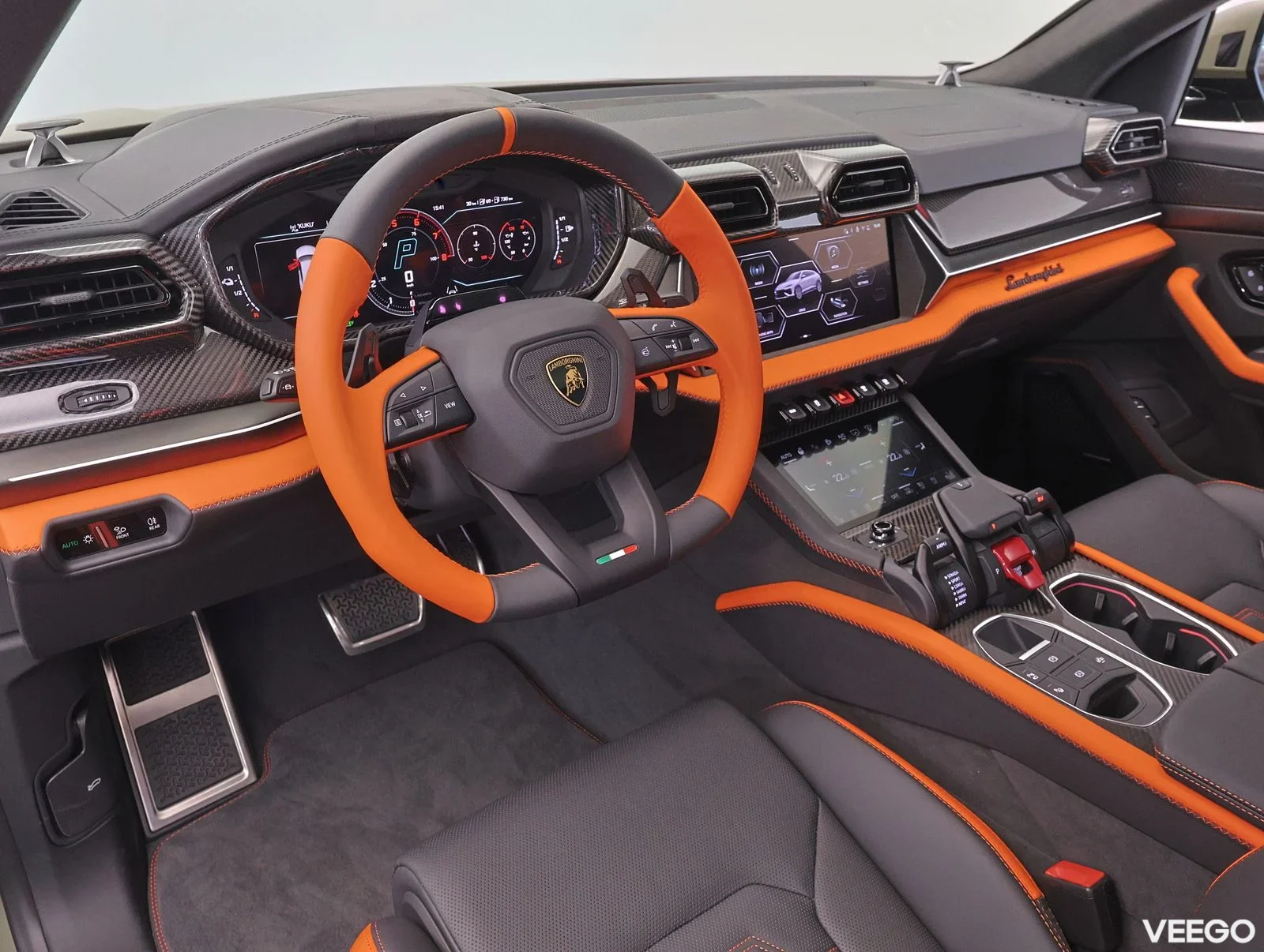 Lamborghini Urus - 4 588kW