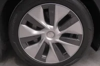 Tesla Model Y Long Range Dual Motor AWD thumbnail