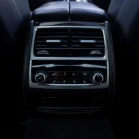 BMW 740 740E IPERFORMANCE 2.0 240kW thumbnail