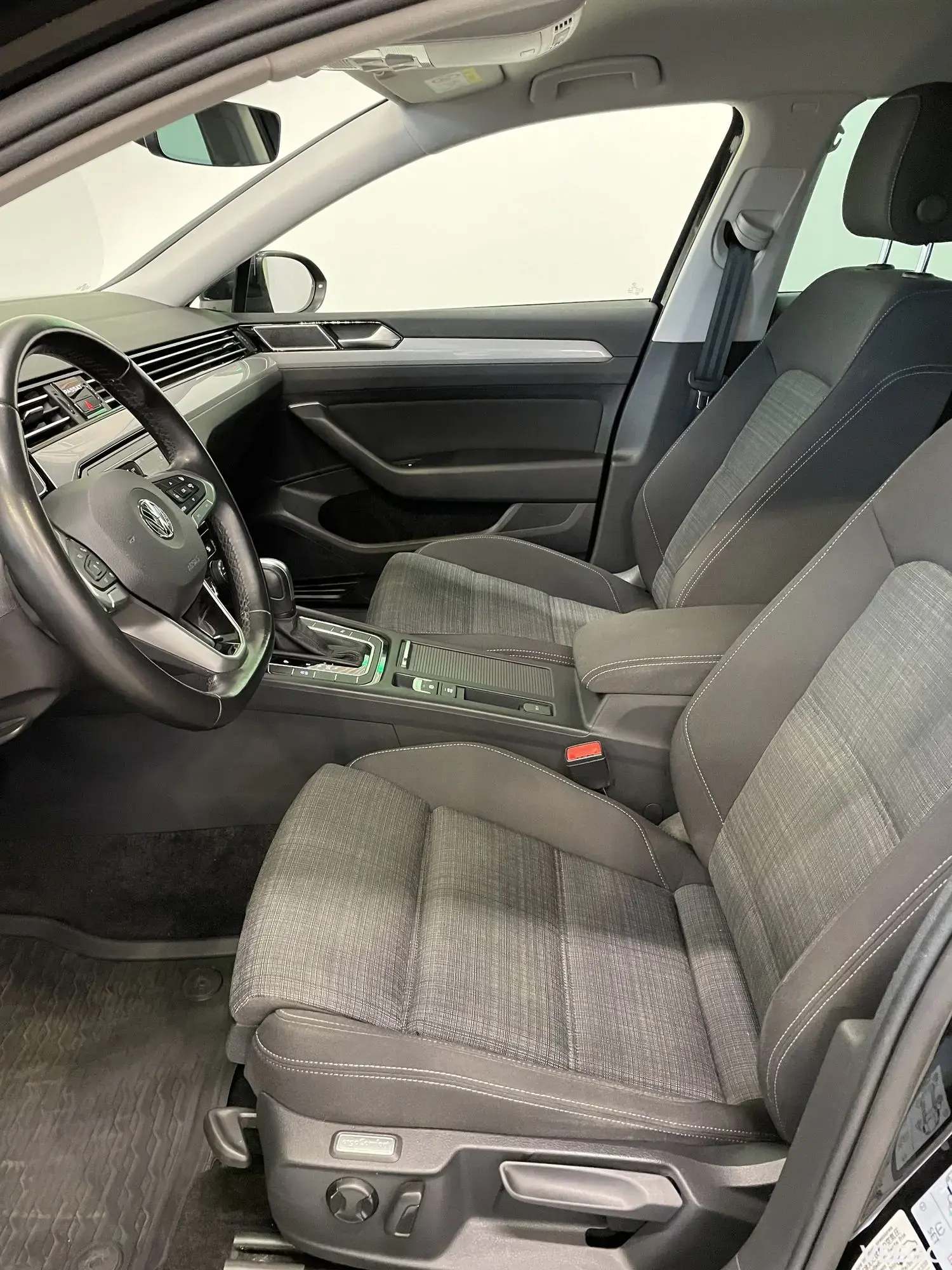 Volkswagen Passat Business 110kW