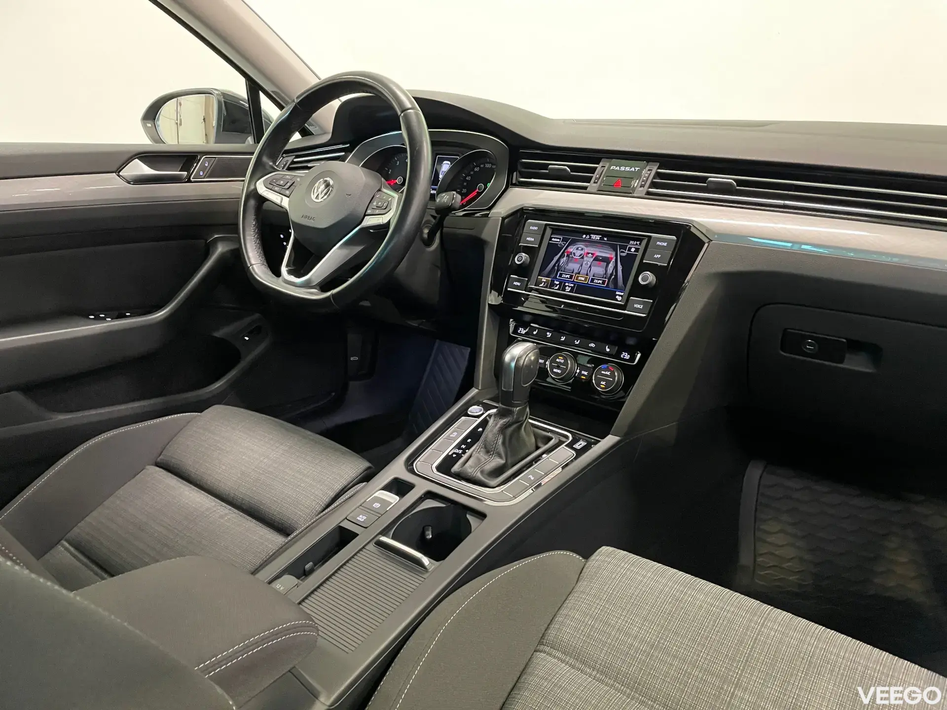 Volkswagen Passat Business 110kW