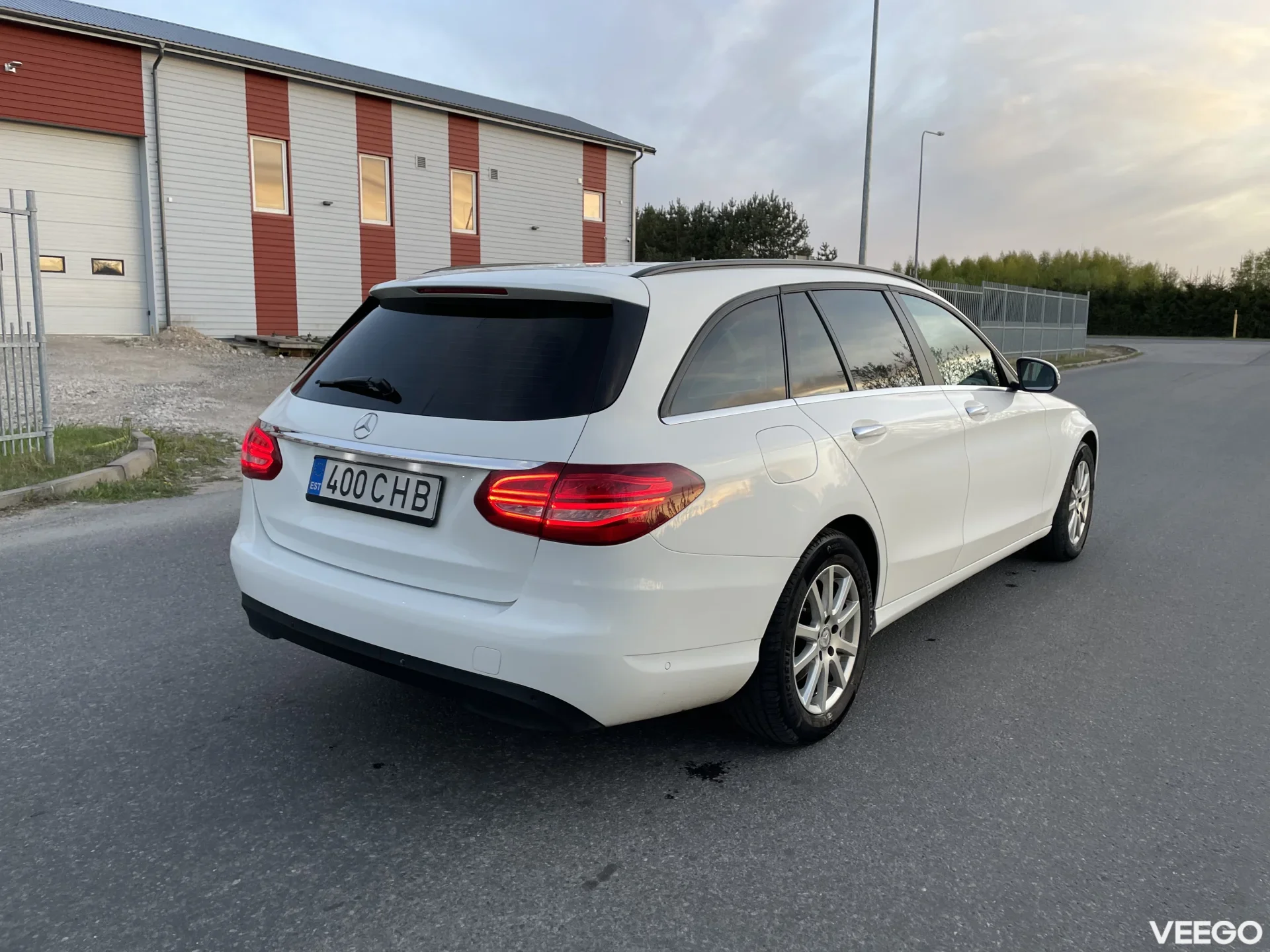 Mercedes-Benz C200 1.6 100kW