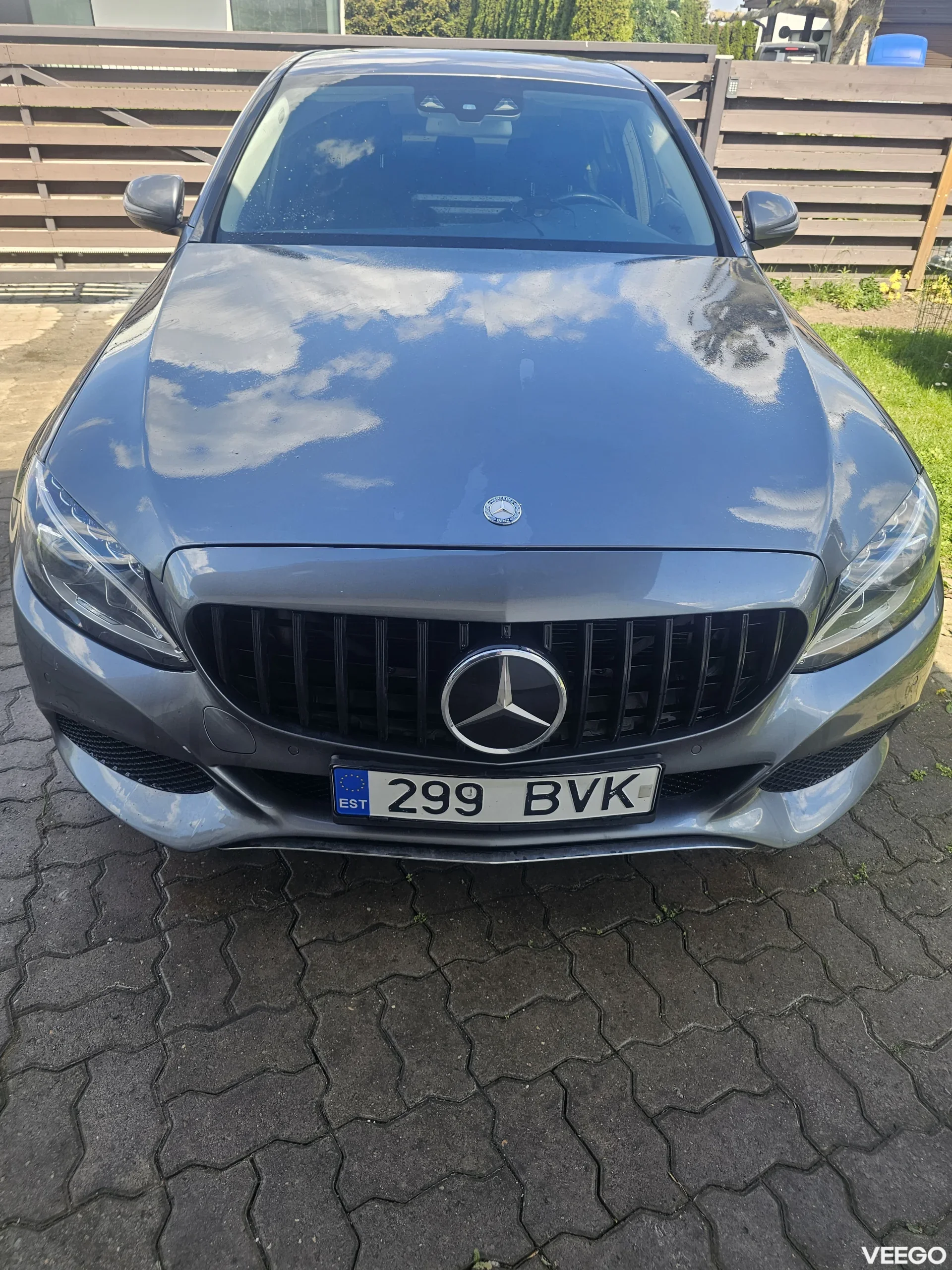 Mercedes-Benz C200 W205 2.0 135kW