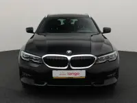 BMW 330 2 135kW thumbnail