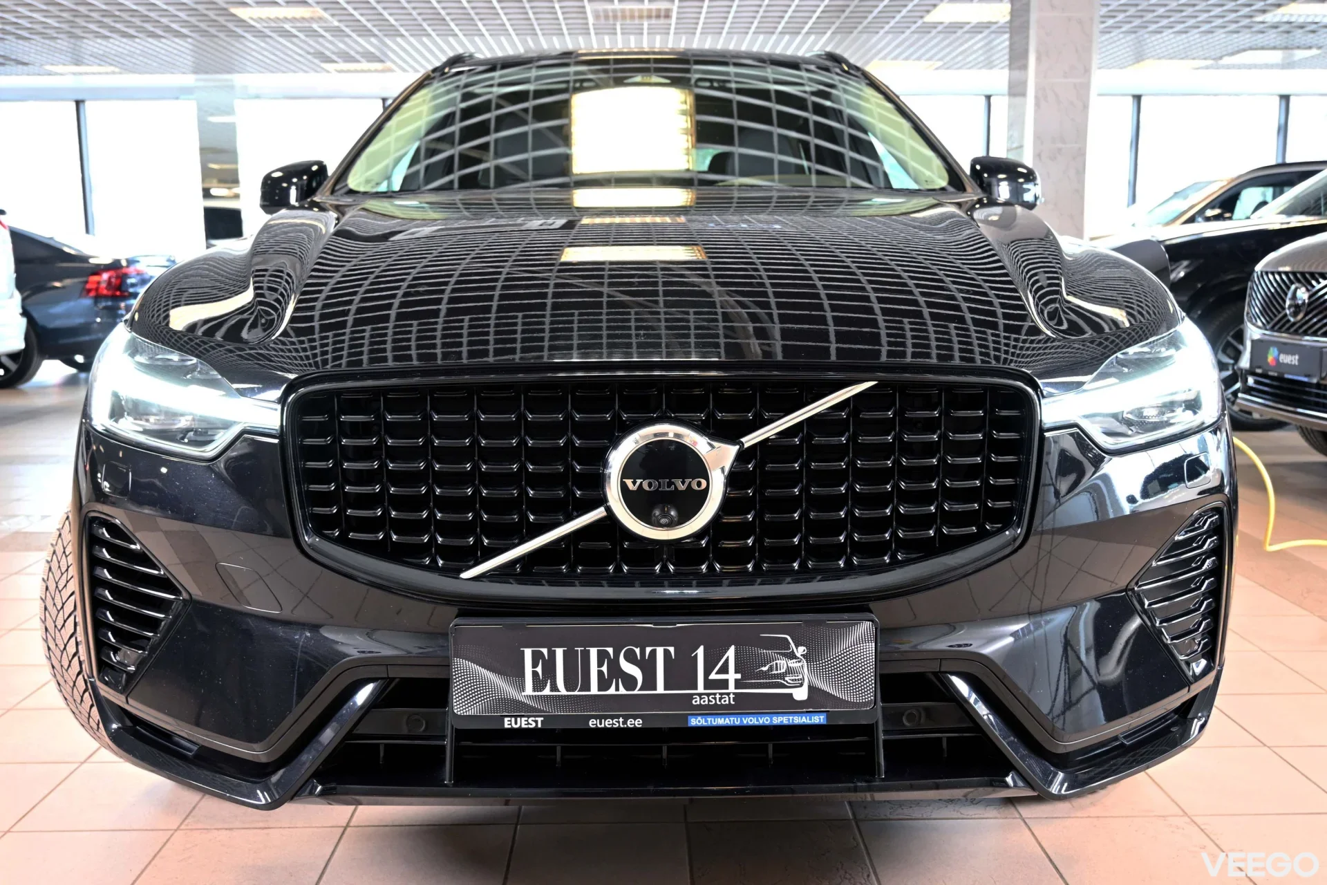 Volvo XC60 AWD T6 H&K LUXURY ULTIMATE DARK INTELLI SAFE MY23 2 293kW