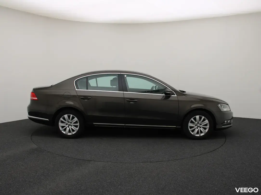 Volkswagen Passat 1.6 77kW