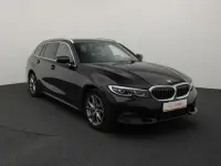 BMW 330 2 135kW thumbnail