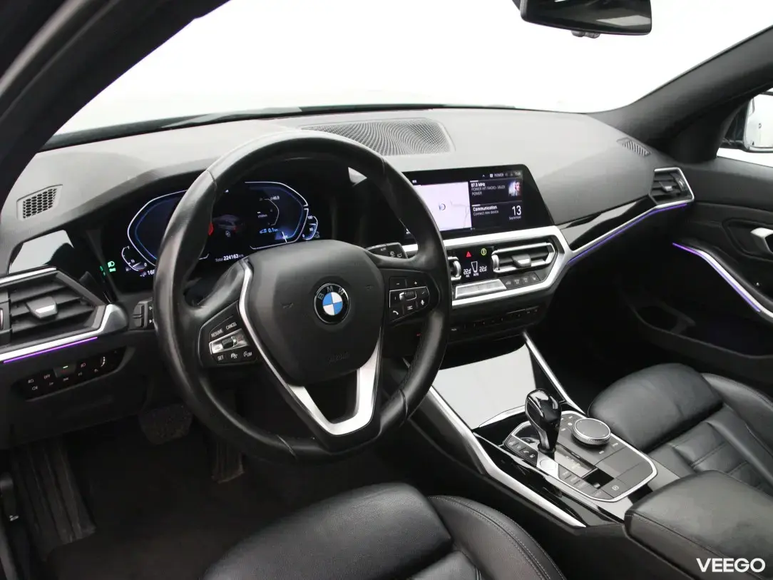 BMW 330 2 135kW
