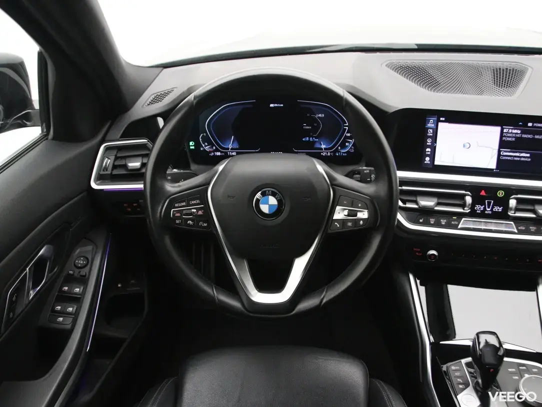 BMW 330 2 135kW