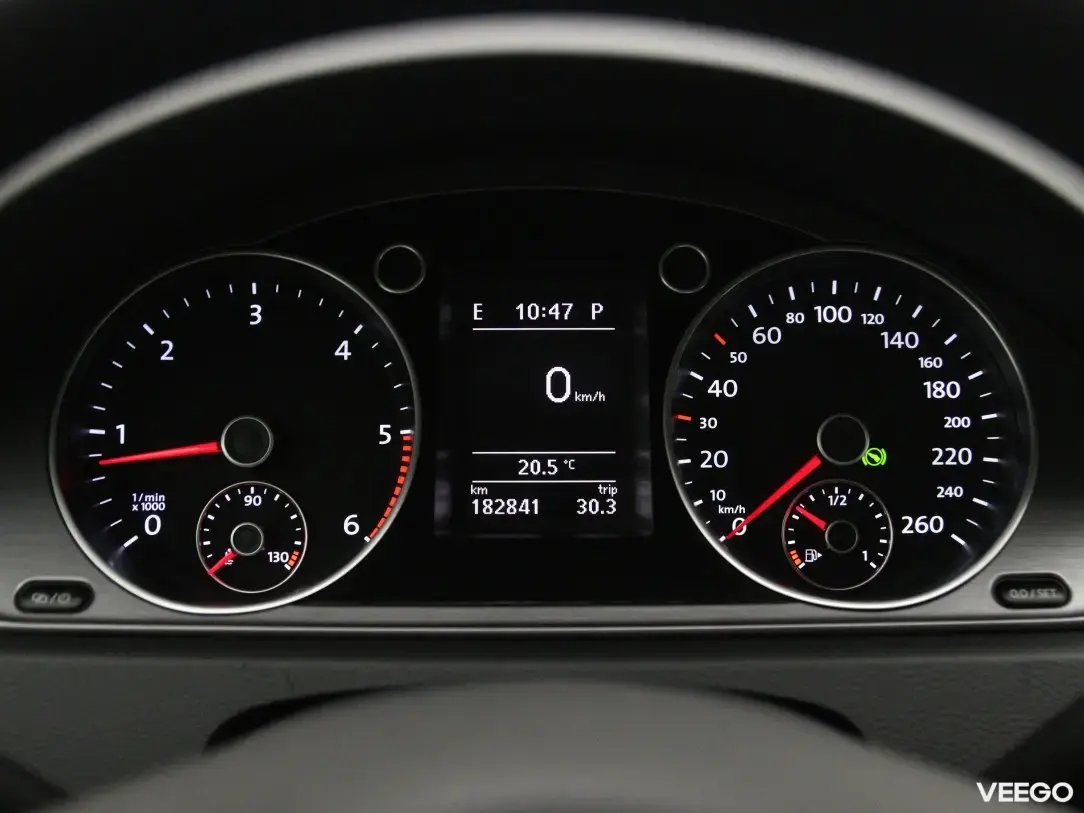 Volkswagen Passat 1.6 77kW