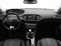 Peugeot 308 1.5 96kW thumbnail
