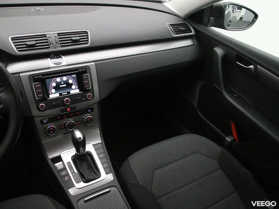 Volkswagen Passat 1.6 77kW