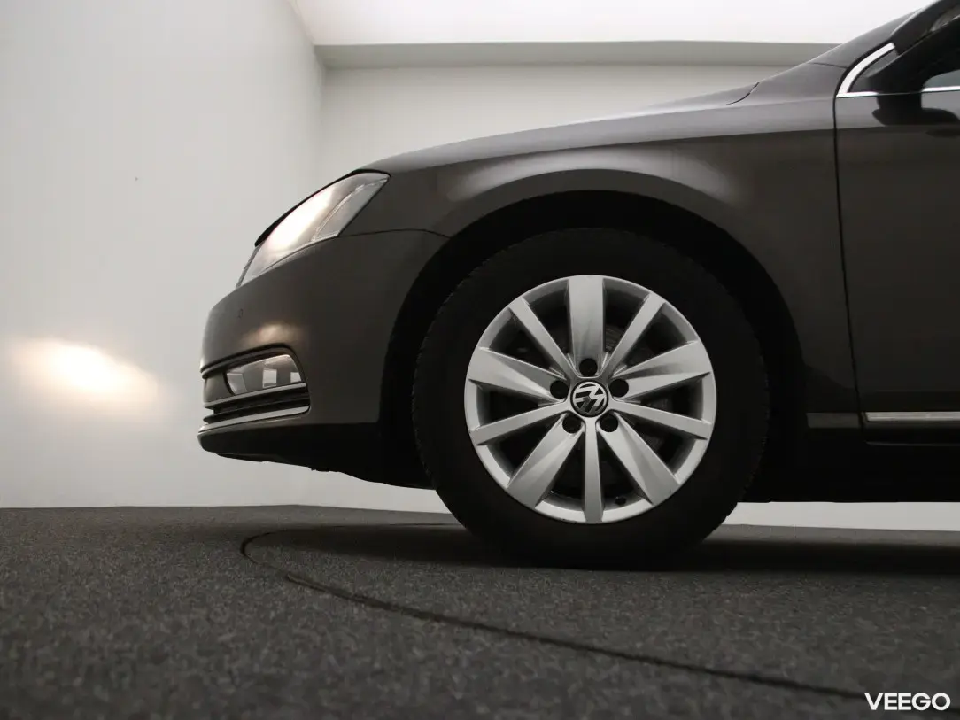 Volkswagen Passat 1.6 77kW