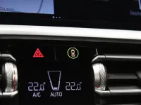 BMW 330 2 135kW thumbnail