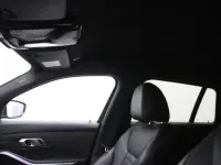 BMW 330 2 135kW thumbnail