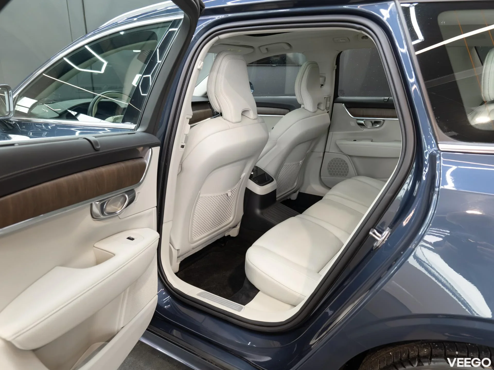 Volvo V90 2.0 251kW