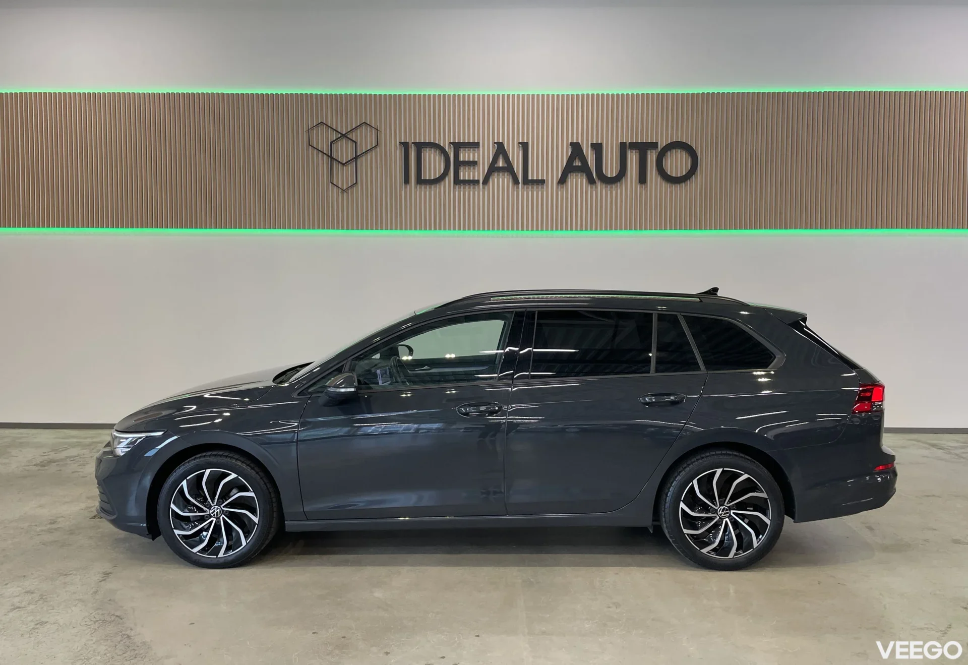 Volkswagen Golf - 1.5 96kW