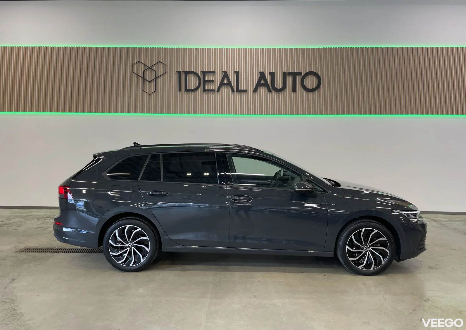 Volkswagen Golf - 1.5 96kW