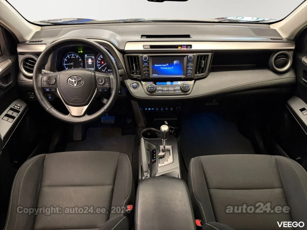 Toyota RAV4 Luxury Plus AWD 2 112kW