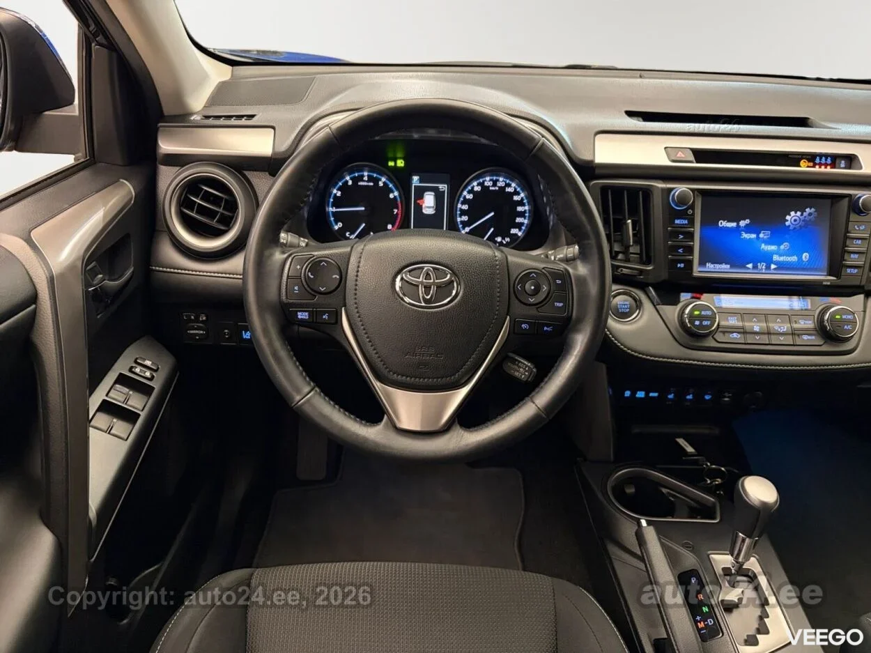 Toyota RAV4 Luxury Plus AWD 2 112kW