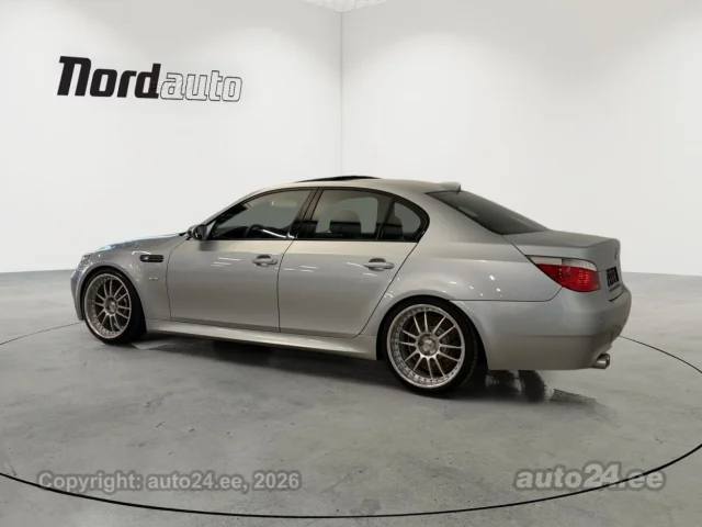 Image of BMW M5 V10 5 373kW