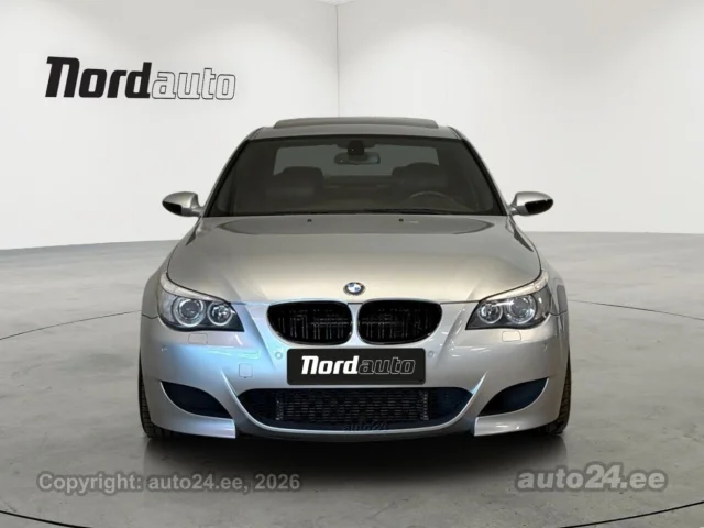 Image of BMW M5 V10 5 373kW