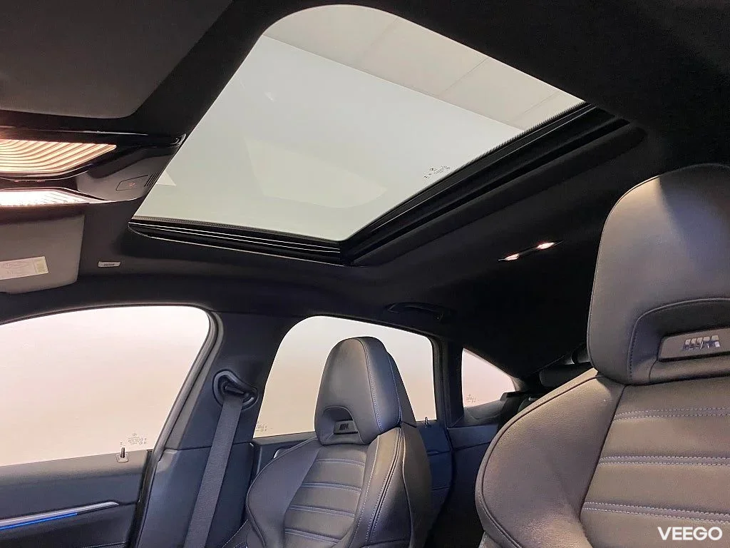 BMW i4 M50 4,95% ränta H/K HUD Keyless AdaptivFarthållare Drag 400kW