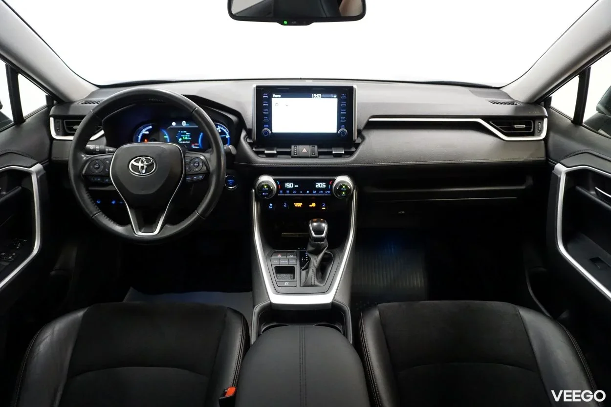 Toyota RAV4 Luxury Plus 2.5 131kW
