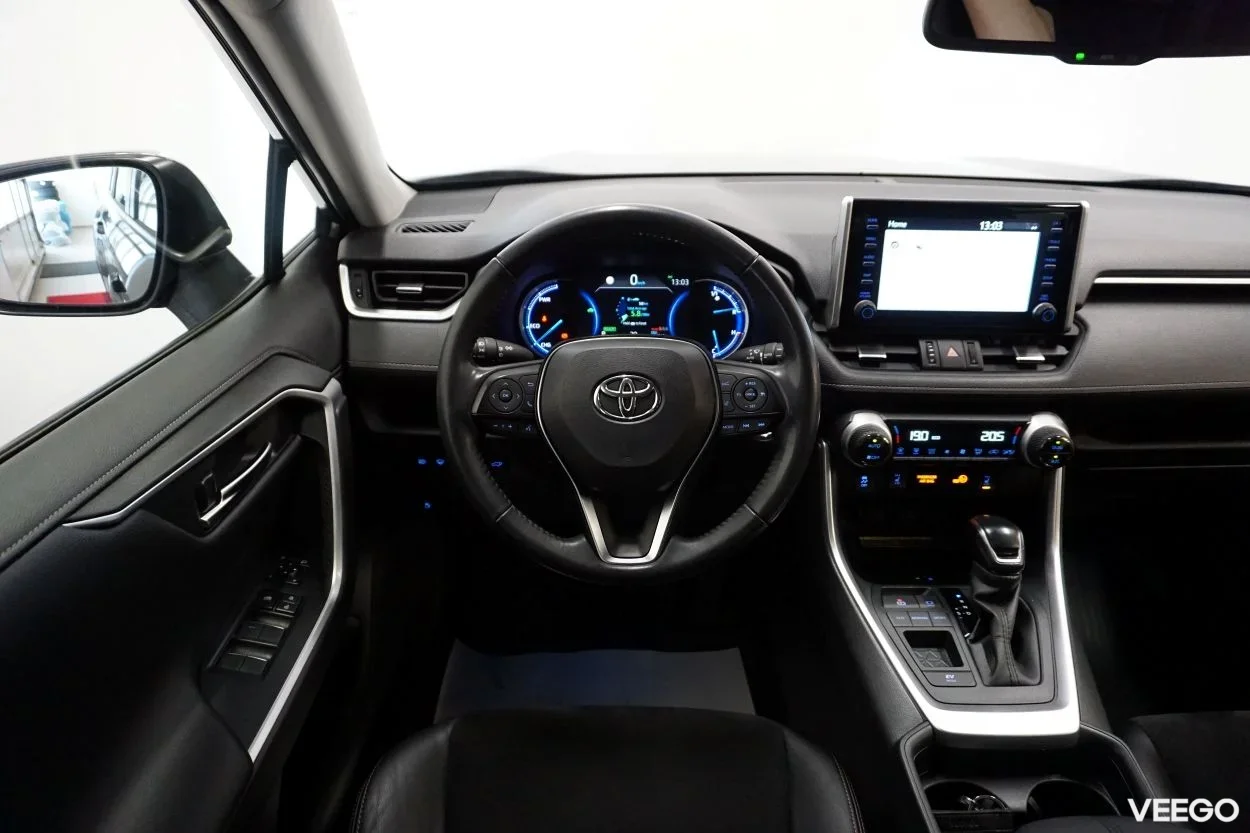 Toyota RAV4 Luxury Plus 2.5 131kW