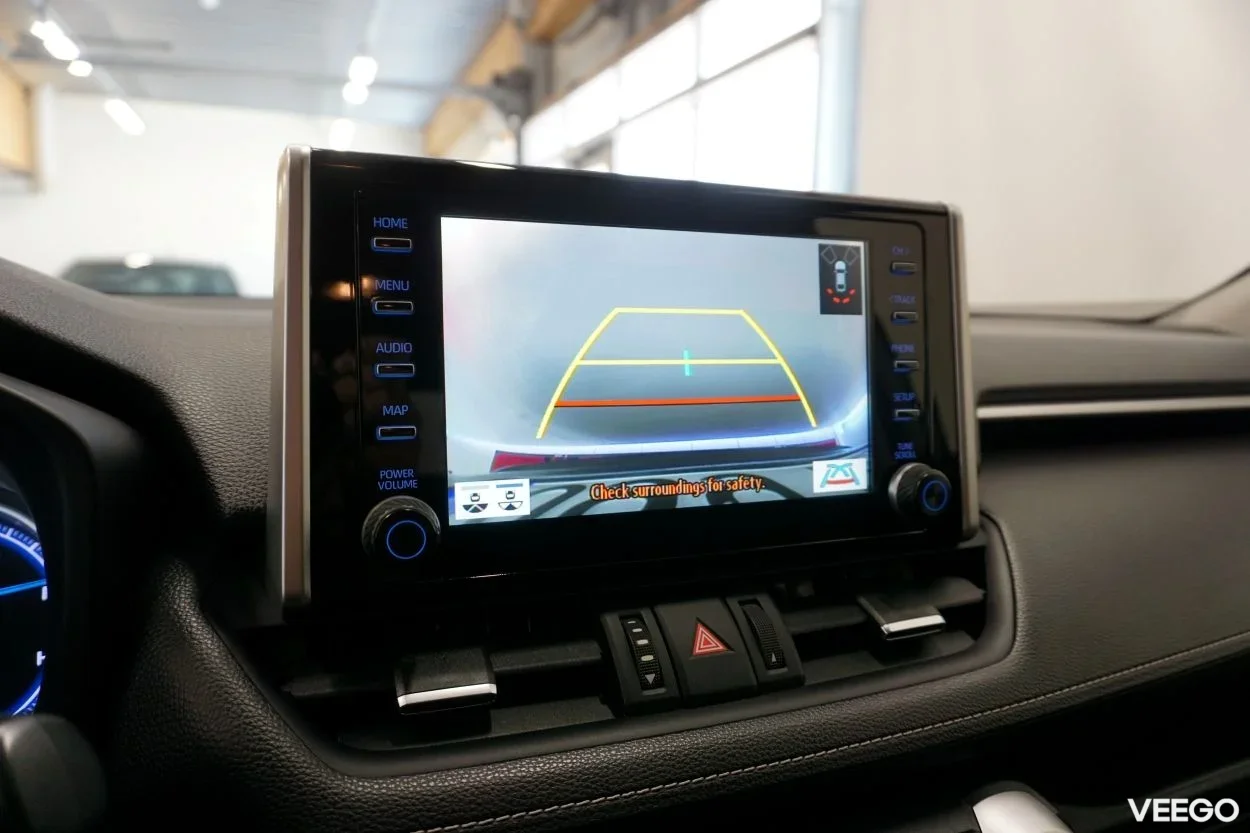 Toyota RAV4 Luxury Plus 2.5 131kW