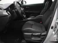 Toyota C-HR 2 135kW thumbnail