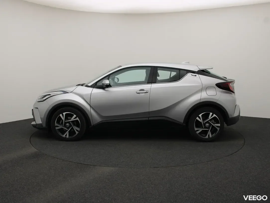Toyota C-HR 2 135kW