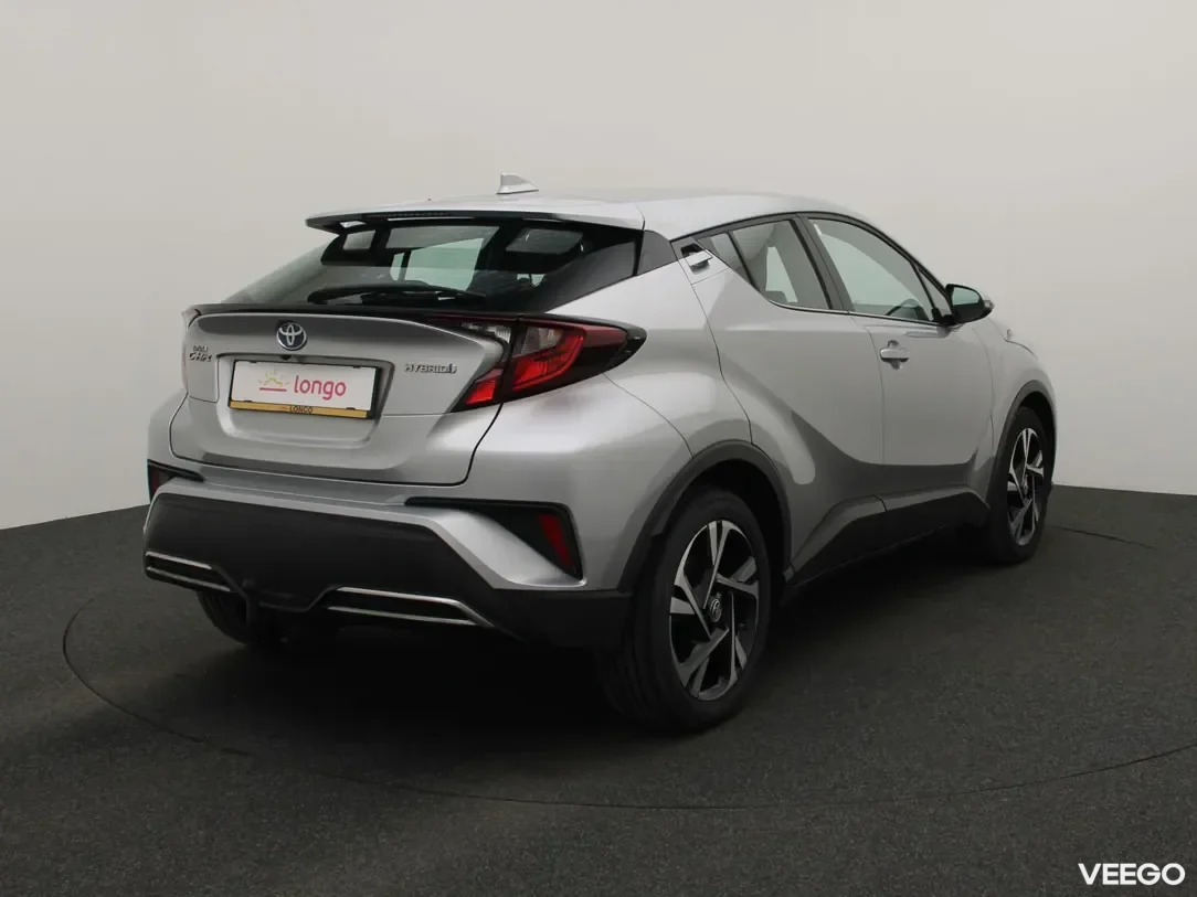 Toyota C-HR 2 135kW