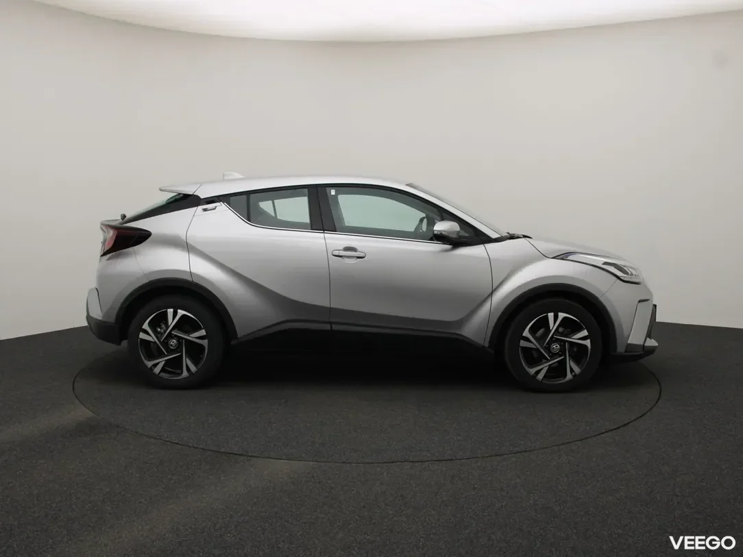 Toyota C-HR 2 135kW