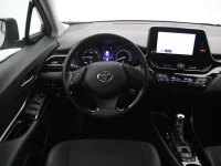 Toyota C-HR 2 135kW thumbnail
