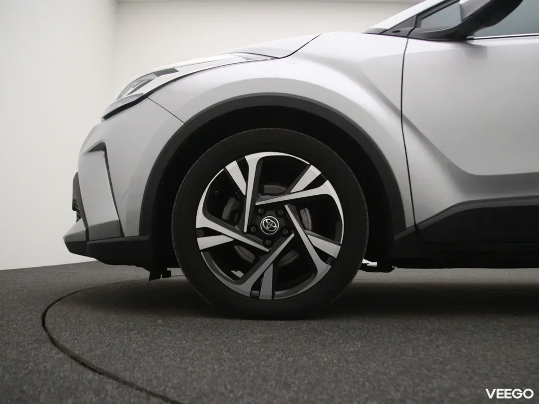 Toyota C-HR 2 135kW