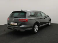 Volkswagen Passat 1.4 160kW thumbnail