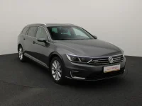 Volkswagen Passat 1.4 160kW thumbnail