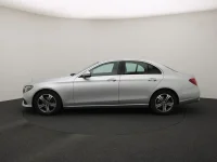 Mercedes-Benz E220 2 143kW thumbnail