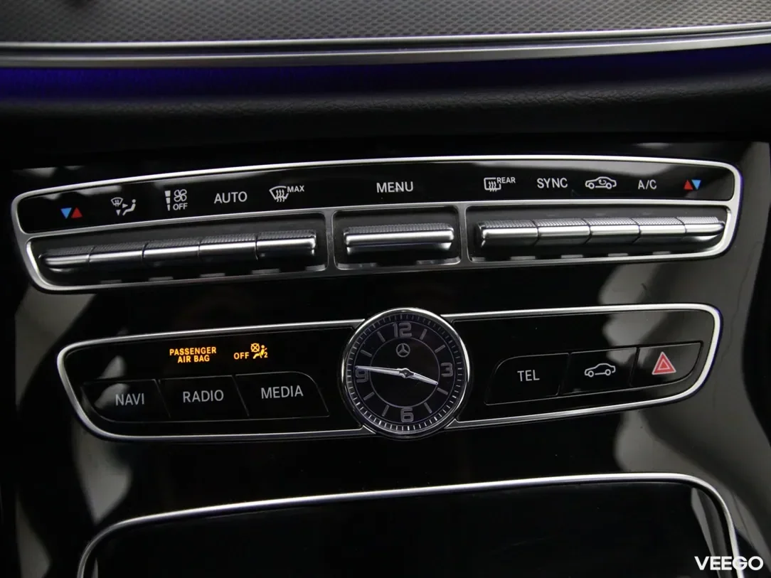 Mercedes-Benz E220 2 143kW