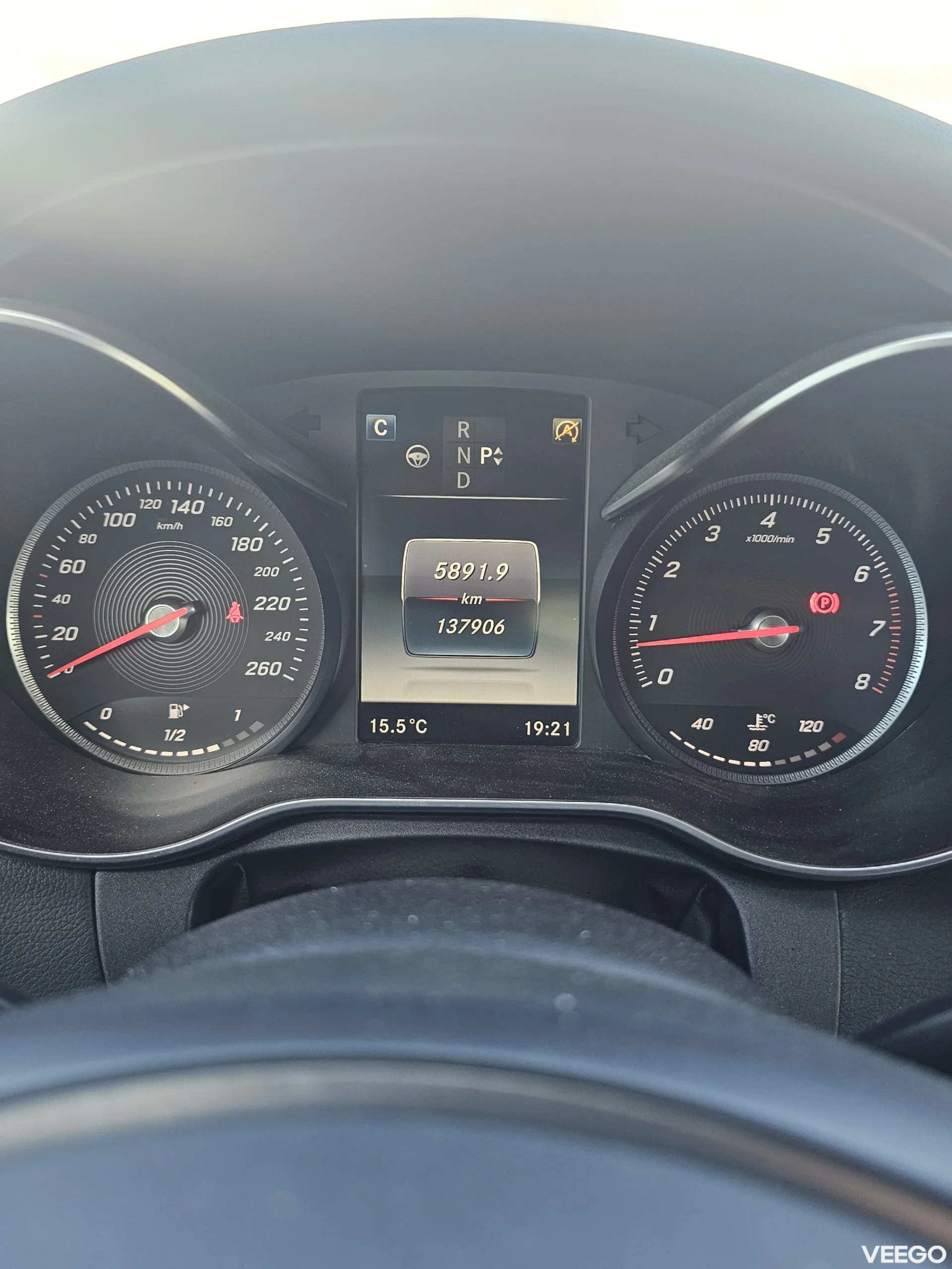 Mercedes-Benz C200 W205 2.0 135kW