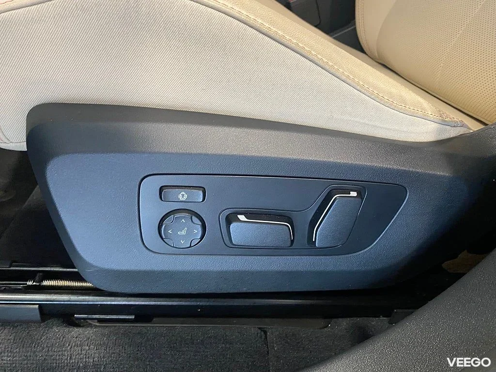 BMW X3 30e xDrive 4,95% ränta Keyless Elstolar Adapt Fart* H/K