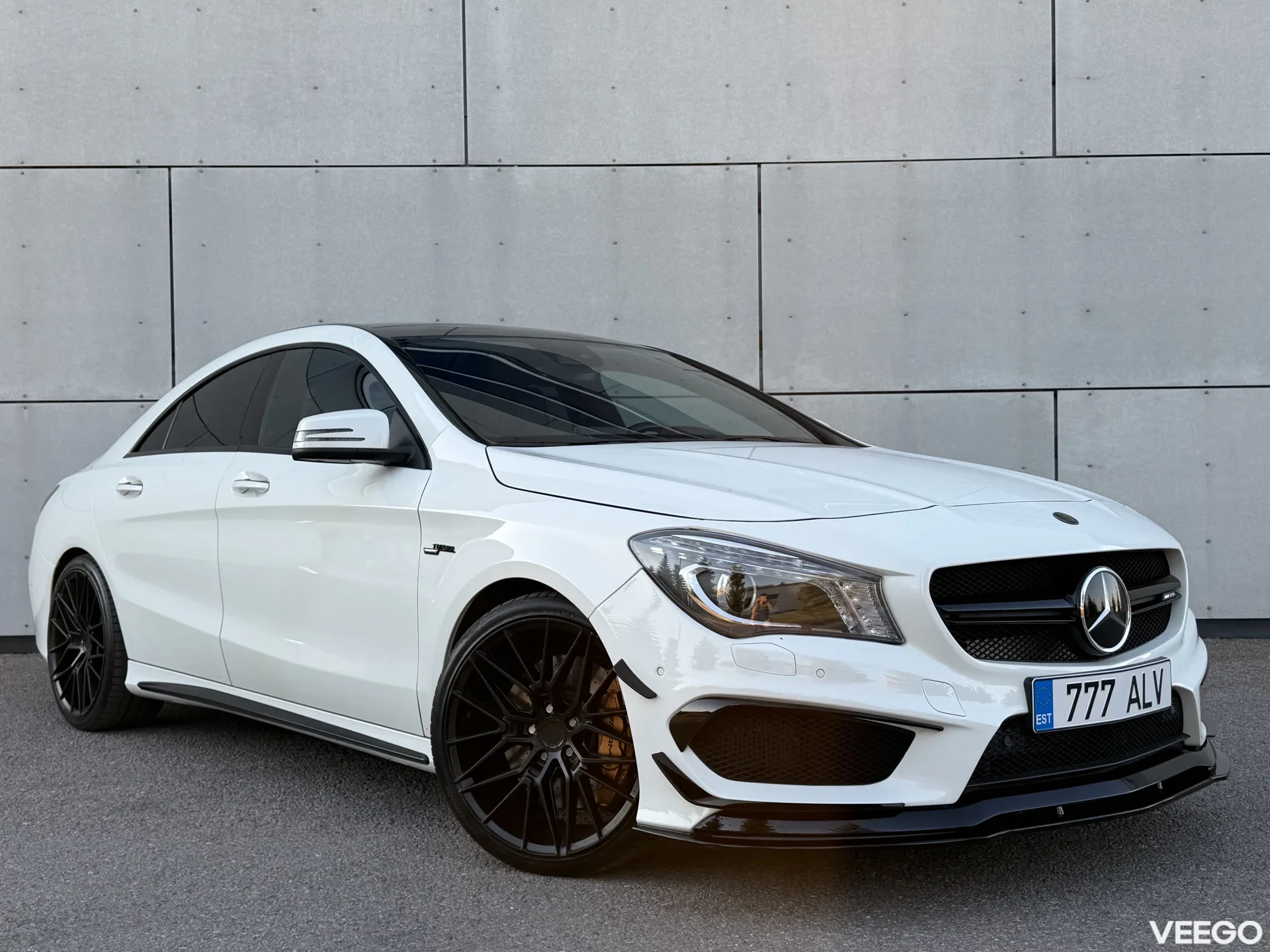 Mercedes-Benz CLA45 AMG 2.0 265kW
