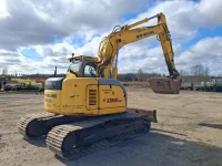 New Holland E135SR