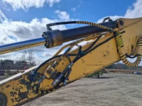 New Holland E135SR