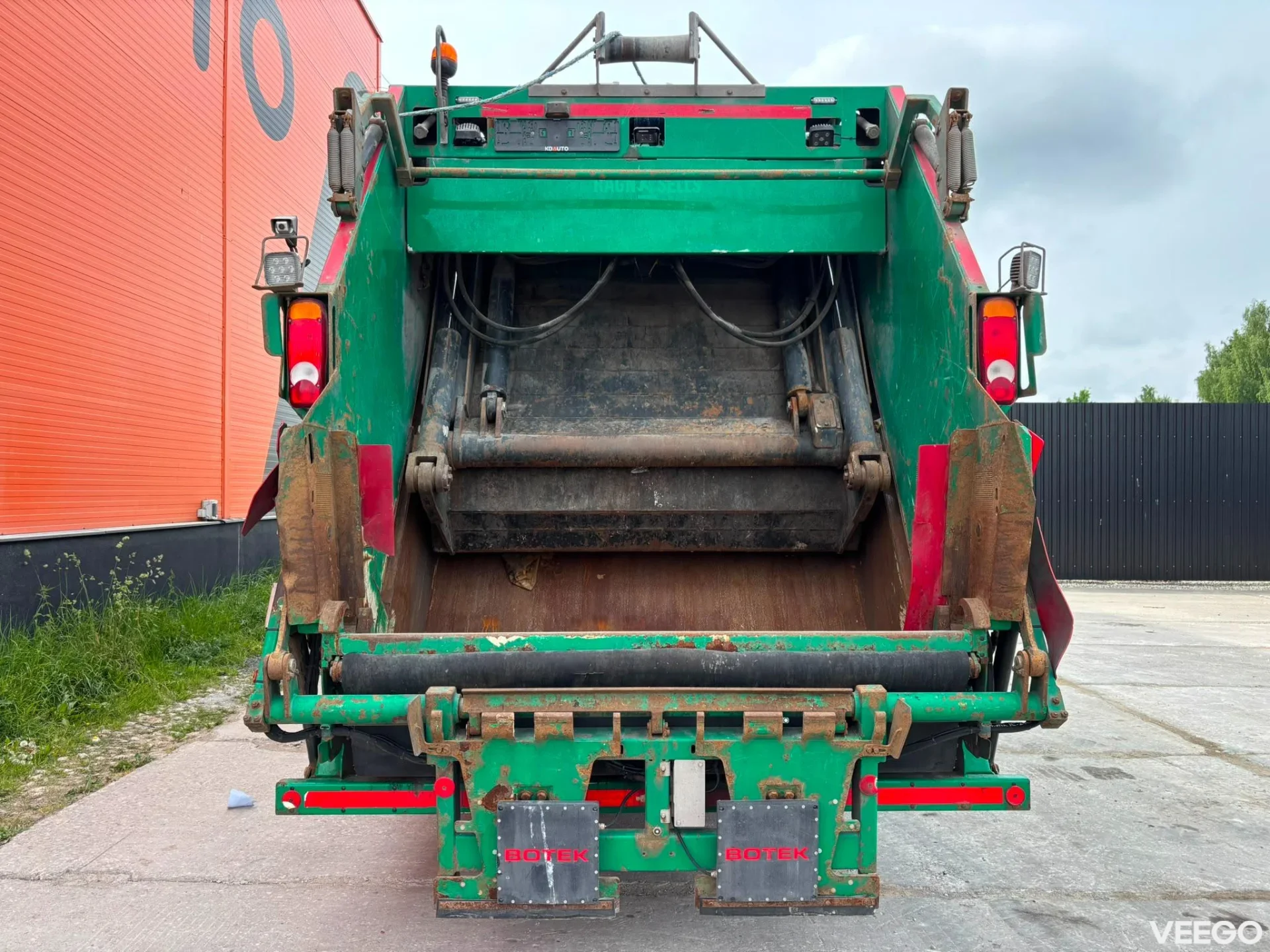 Volvo FE JOAB ANACONDA HD 15,4 m3 / JOAB BINLIFT WL100 320kW