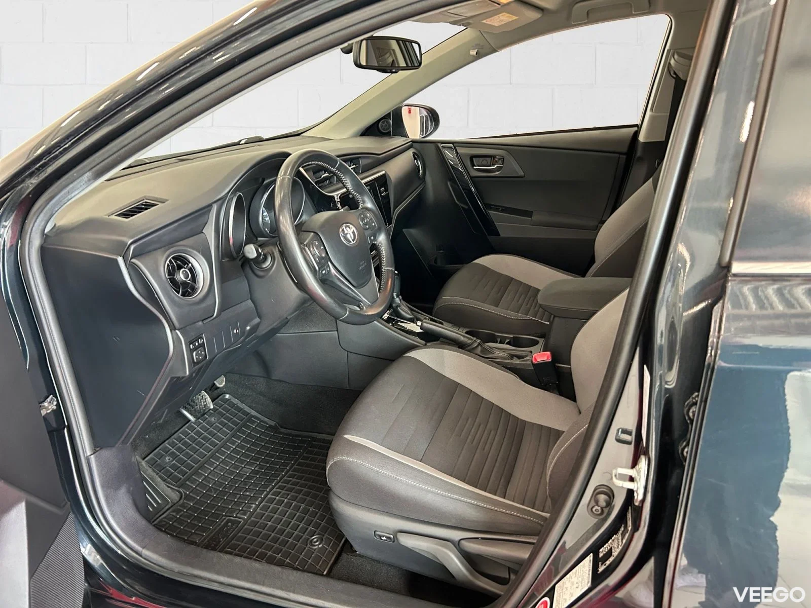 Toyota Auris Active Plus 1.6 97kW