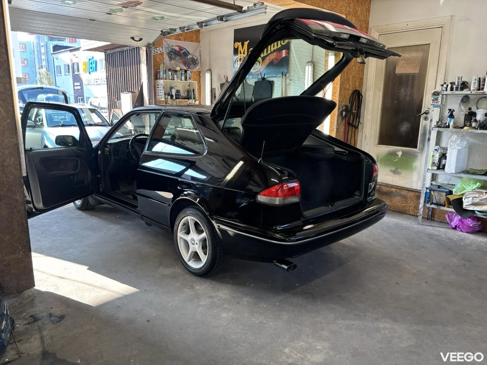 Saab 900 900SE 2.0 136kW